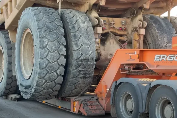 Caterpillar 777C: Haul Truck Transported Mining Equipment