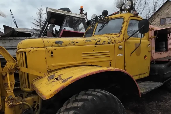 ZIL 157 Snow Blower With Tank Engine Roars Again