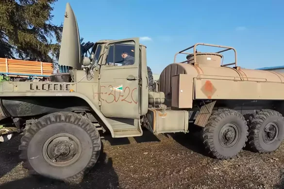 Soviet Truck URAL 4320 V8 Cold Start